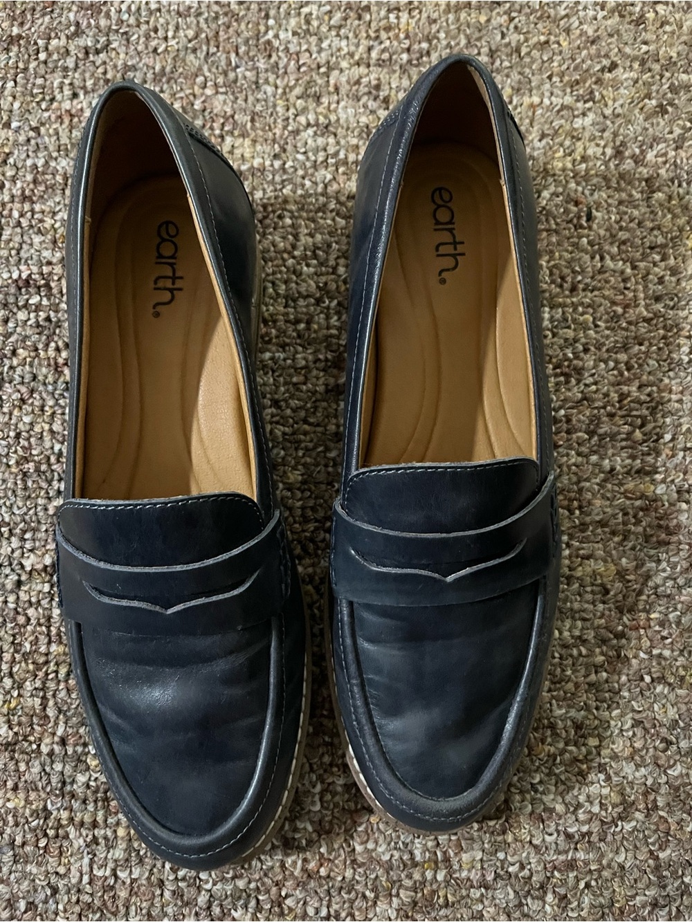 Earth Women’s ET Javas Penny Loafers